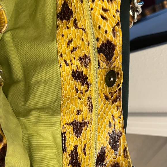 🔥 Vintar Cavalcanti Yellow Snakeskin Italian Leather Chain Tote - Picture 12 of 16